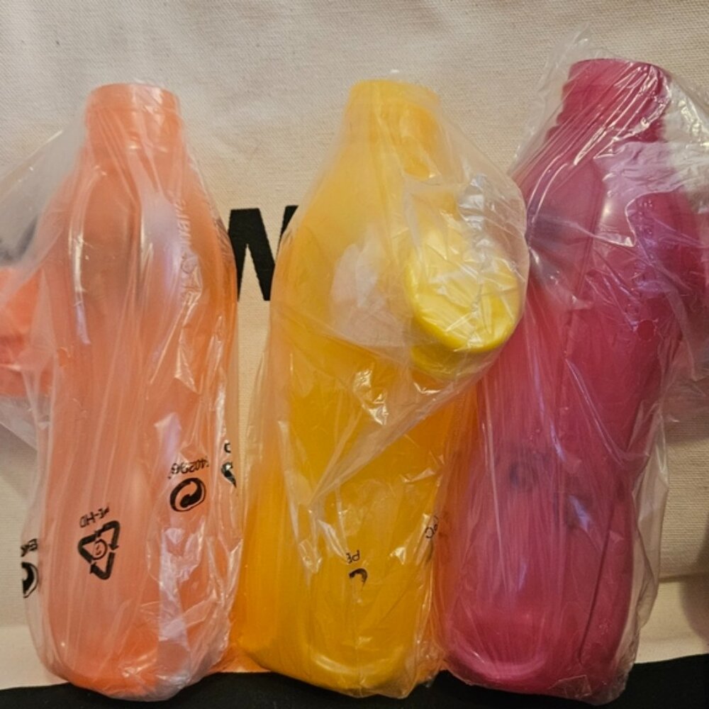 500ml Tupperware water bottles